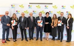 Zdjęcie do &bdquo;Rewitalizacja stawu w Krostkowie wraz z zagospodarowaniem...