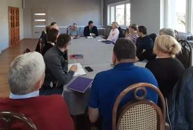Zdjęcie do Spotkanie z przedstawicielami jednostek organizacyjnych, Rady Gminy, Policji, służb medycznych i OSP 