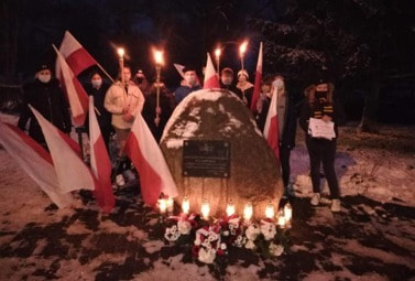 Zdjęcie do Pamięć i hołd oddany bohaterom walczącym o wolność naszego kraju