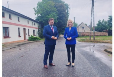 Zdjęcie do Wizyta Poseł Marty Kubiak w Białośliwiu