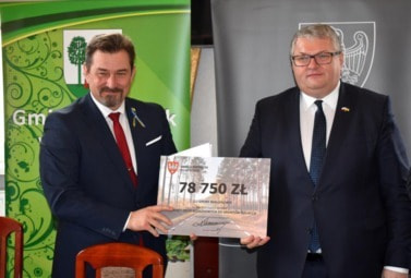 Zdjęcie do Dotacja dla Gminy Białośliwie na budowę (przebudowę) dr&oacute;g dojazdowych do grunt&oacute;w rolnych. 